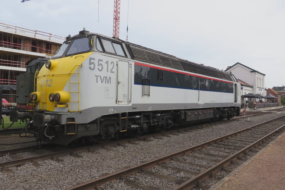 Ex-NMBS 5512 steht am 6 Mai 2023 bei der SCM in Maldegem während die jahrliche Dampftage.