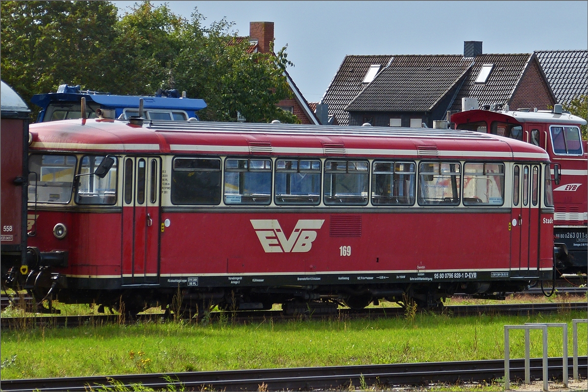 In der Abstellung in Bremerv�rde steht dieser Schienenbus der evb,(92 80 0796 858-1 D-EVB). Dieser wird noch regelm��ig an den Wochenenden als Moorexpress zwischen Bremen und Stade eingesetzt. 17.09.2019 (Hans)