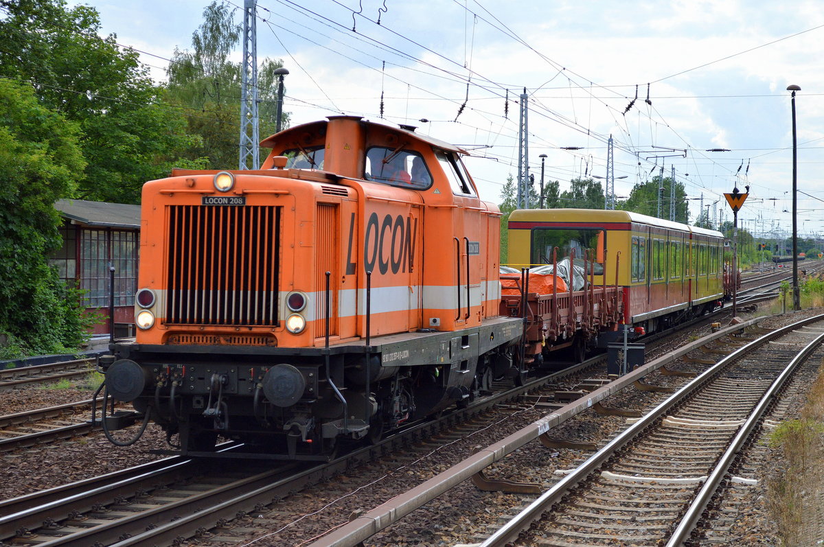 LOCON 208 (212 375-8) bei der Überführung eines Berliner S-Bahn Viertelzuges 481/482 066 Richtung Erkner am 04.07.16 Berlin-Hirschgarten.