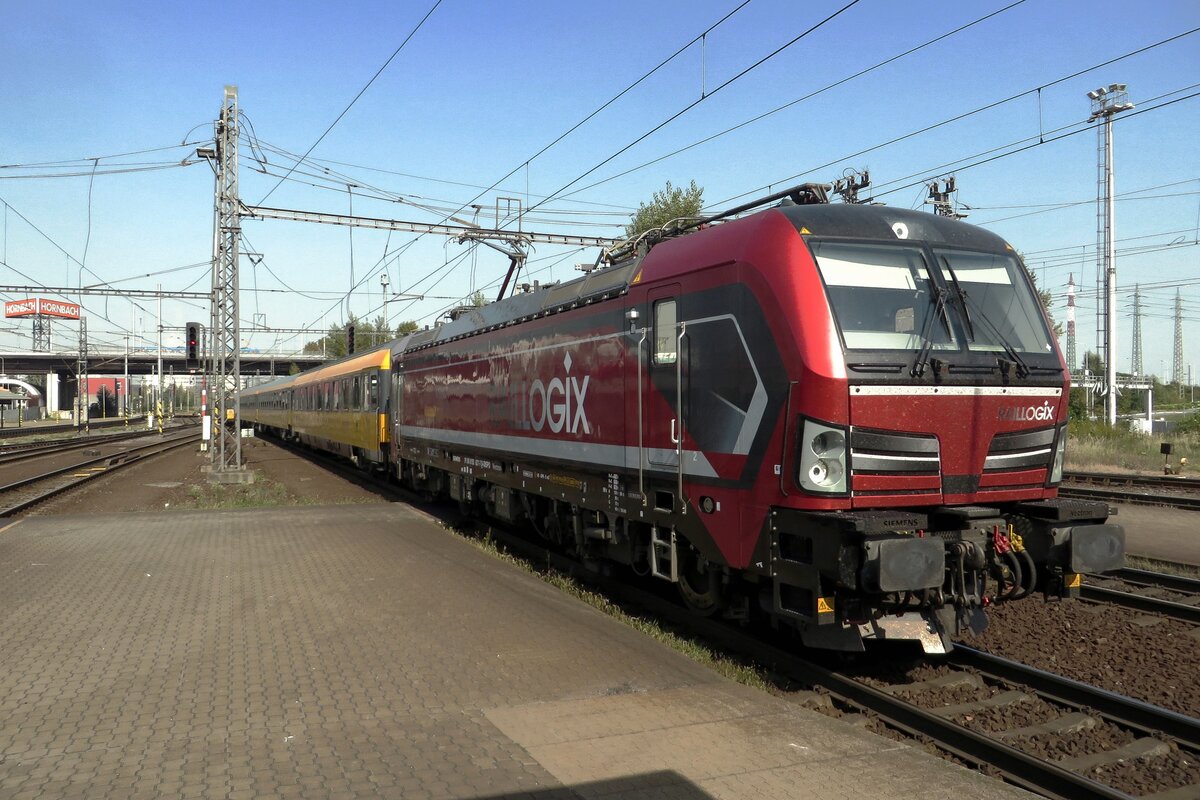 Niederl�nder in Tsjechien: RFO 193 627 (aus Rotterdam) ist bis Ende September 2020 untervermietet an das Tschechischen RegioJet und treft hier am 21 September 2020 mit RJ 1118 (Bohumin--Brno Kralove Polje �ber Prerov) in Ostrava-Svinov ein.