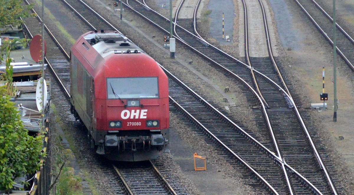 OHE 270080 (223 101-7) steht am 26.09.14 im Berliner Westhafen in Bereitschaft abgestellt um einen Containerzug zu bernehmen.