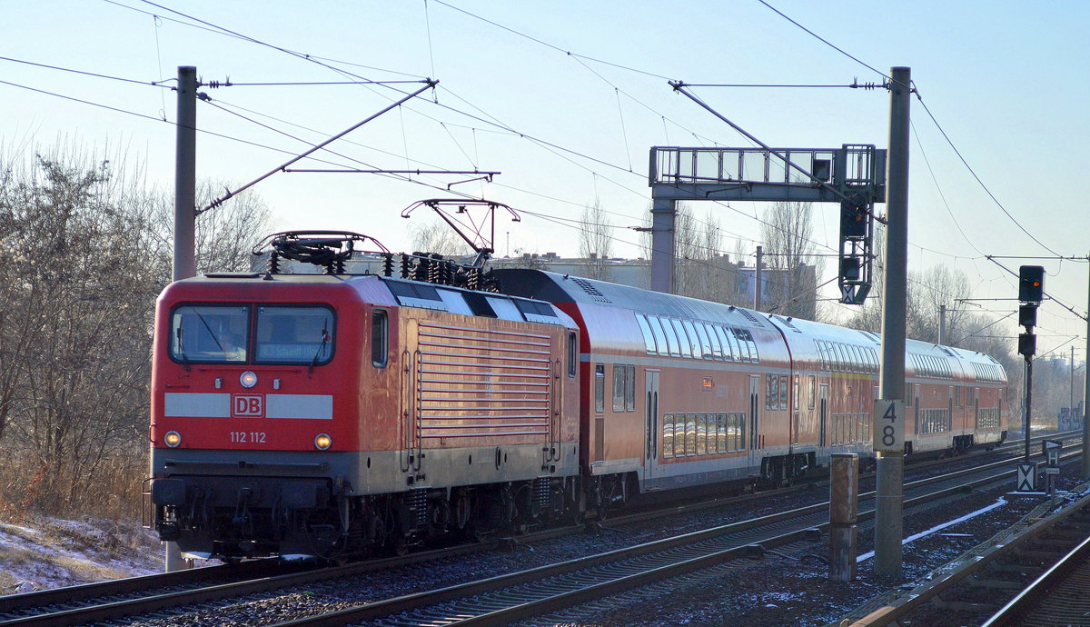 RE3 nach Schwedt(Oder) mit 112 112 am 17.01.17 Berlin-Pankow.
