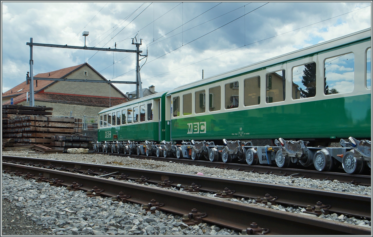 Rollb�cke warten in Bi�re auf ihren n�chsten Einsatz. 
30. Juni 2014