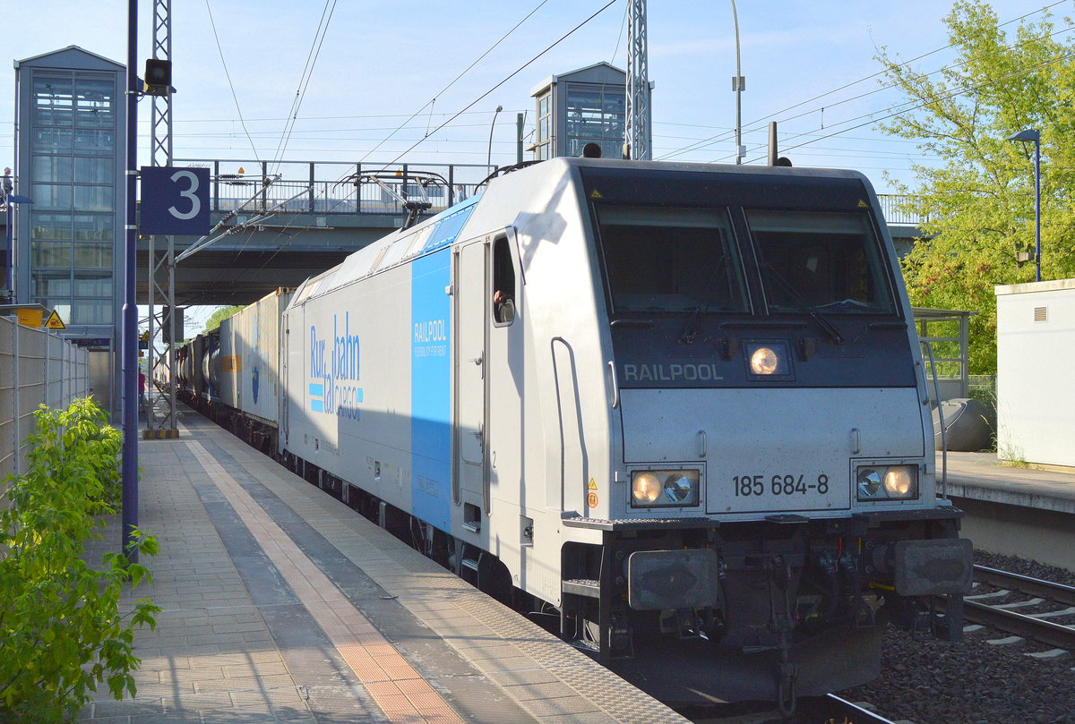 RTBC mit der Railpool-Lok 185 684-8 mit Containerzug Durchfahrt Bf. Berlin-Hohenschönhausen 29.05.17