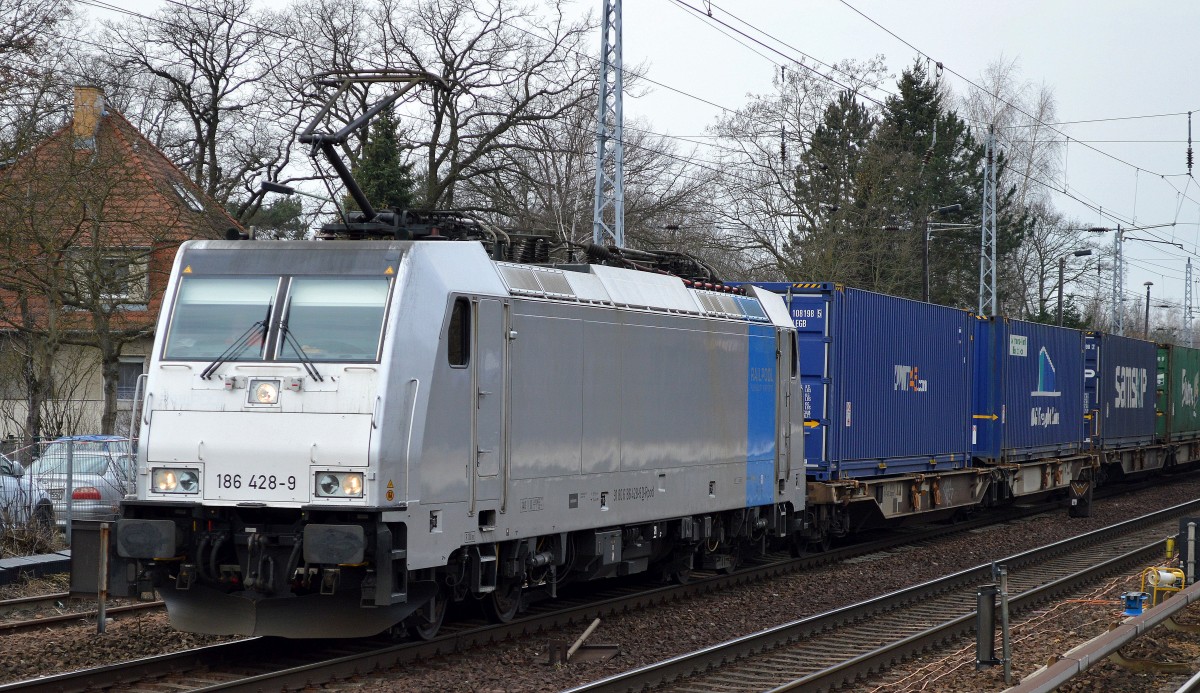 RTBC mit der Railpool-Lok 186 428-9 [NVR-Number: 91 80 6186 428-9 D-Rpool, Bombardier Bj.2015] und Containerzug am 03.03.16 Berlin-Hirschgarten.