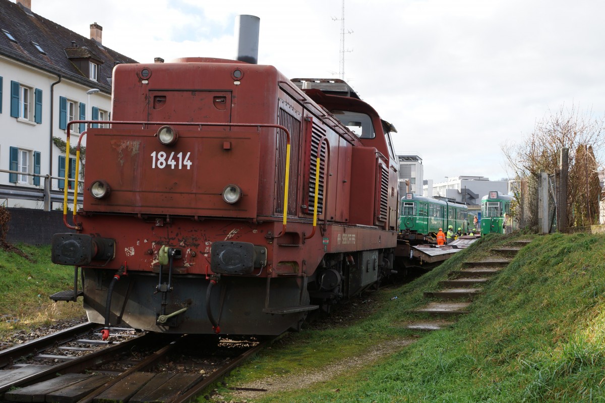 
SBB: Die Bm 4/4 18414 wartete am 1. Februar 2016 in Basel Dreispitz auf ihren n�chsten Einsatz.
Foto: Walter Ruetsch