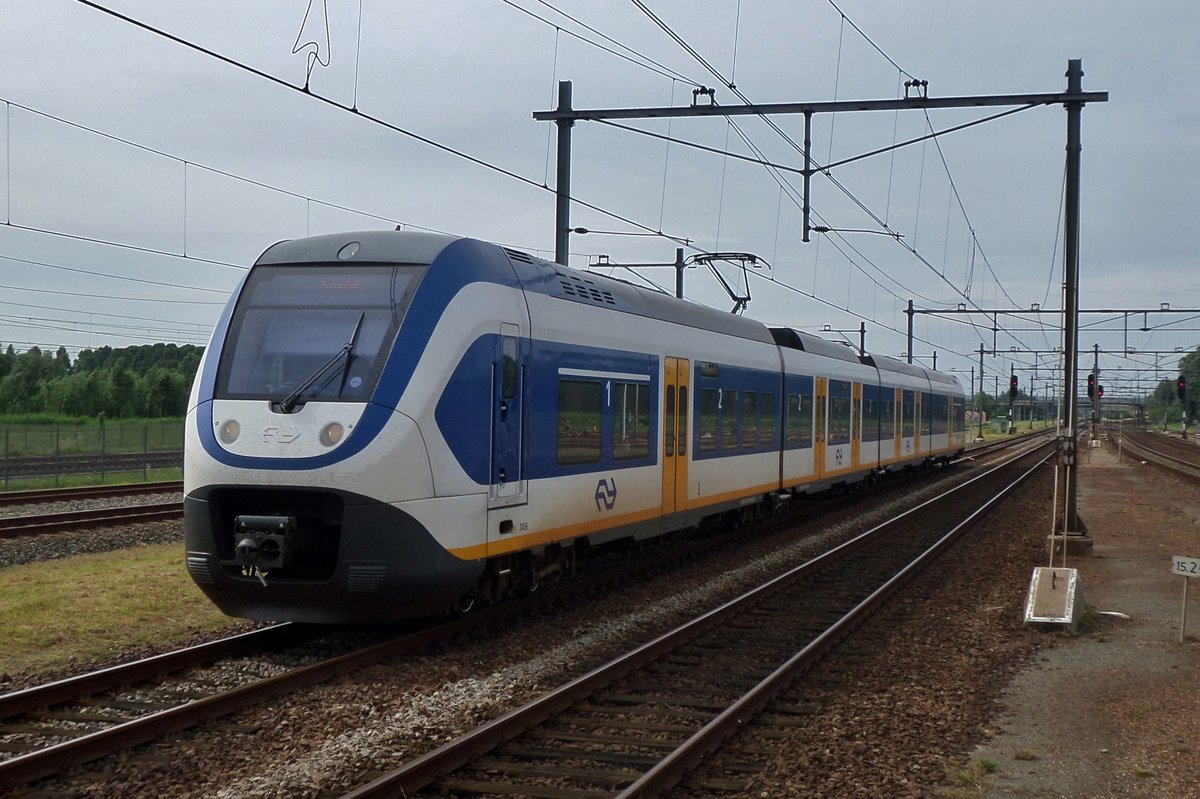 SLT 2456 treft am 20 Juli 2016 in Lage Zwaluwe ein.