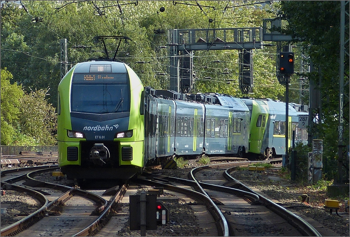 Stadler Flirt 3 (ET 6.01) der Nordbahn kommt aus Richtung Hauptbahnhof und nähert sich mir nahe der Lombardsbrücke. 18.09.2019 (Hans)