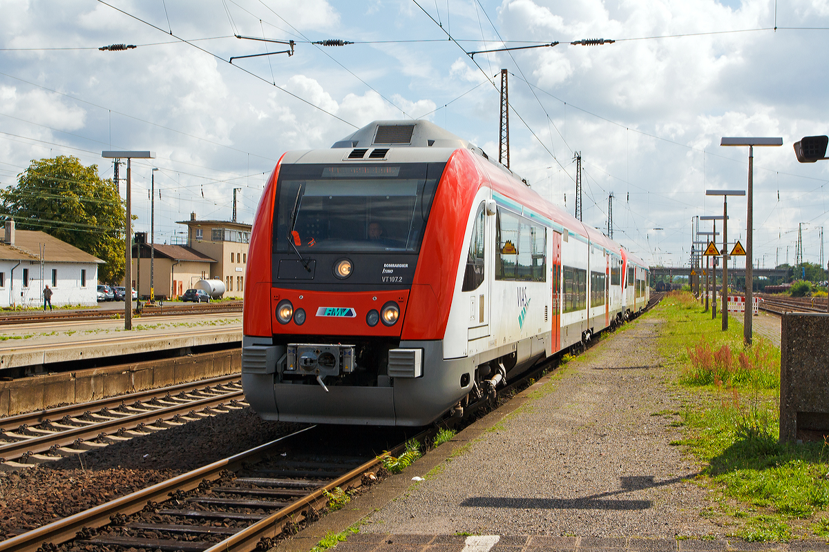 
VIAS - Odenwaldbahn VT 107 (615 107-9 / 615 607-8) gekoppelt mit VT 108 (615 108-7 / 615 608-6) fahren am 27.08.2014 als RE 64  Odenwaldbahn  (Gro�-Umstadt Wiebelsbach - Frankfurt(Main)Hbf) auf Gleis 106 in den Hbf Hanau ein. Eigent�mer dieser Bombardier ITINO ist das Fahrzeugmanagement Region Frankfurt RheinMain (fahma).