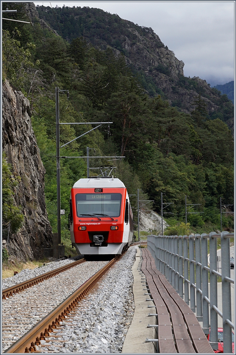 Von Martigny nach Le Châble unterwegs konnte ich diesen TMR NINA zwischen Bovernier und Sembrancher fotografieren.
13. September 2017 