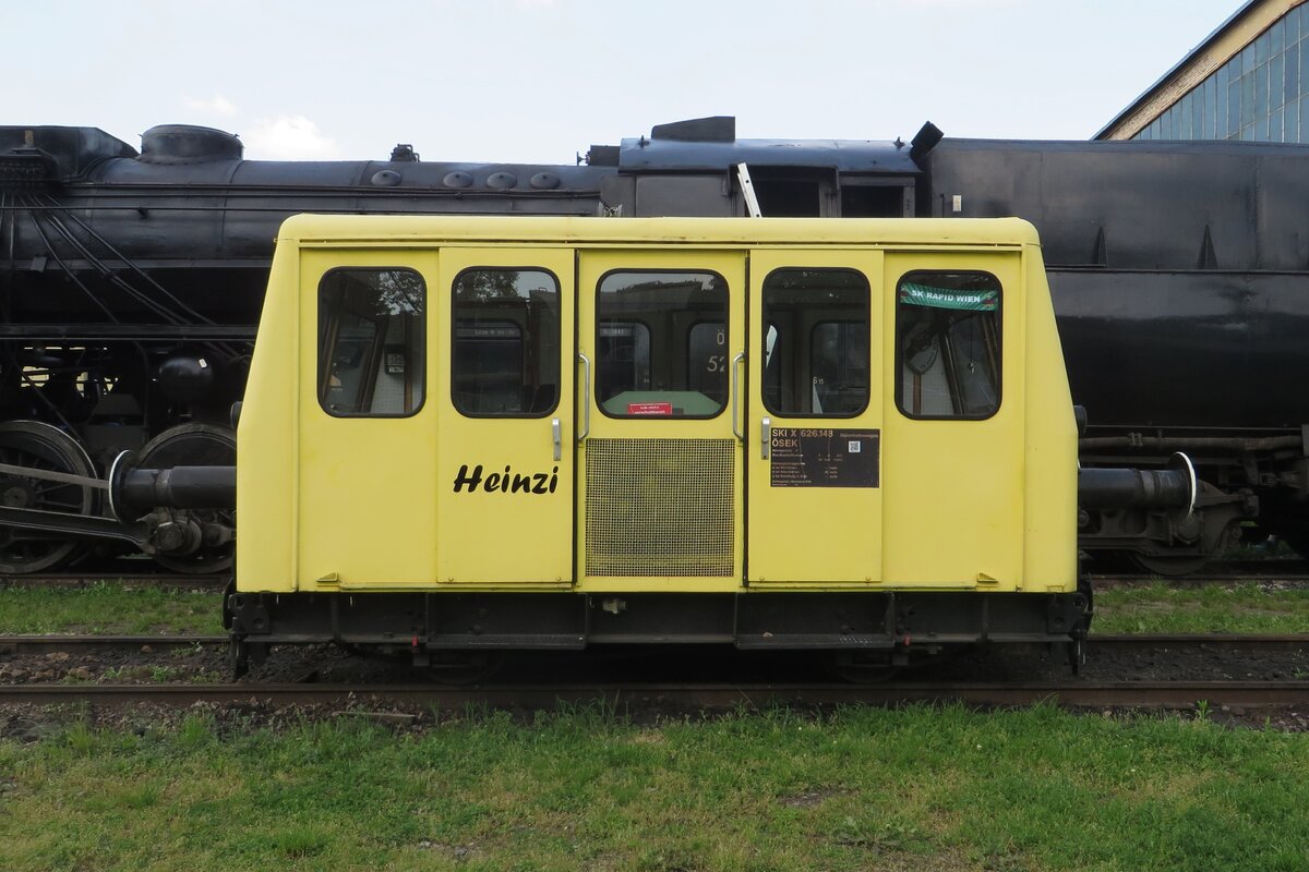 X 626.148 steht am 21 Mai 2023 ins Heizhaus Strasshof.