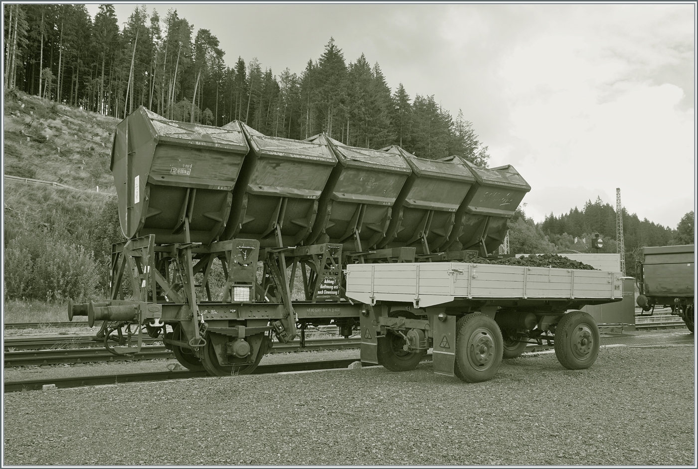 Ein mir als  M�rklin  Modell bestens bekannter G�terwagen wird bei der IG 3Seenbahn e. V. herrlich in Szene gesetzt: der Ommi51 618 999 Baujahr 1967 mit der UIC Nummer 48 80 6003 008-4 D-IGSEE.

Seebrugg, den 22.Sept. 2023