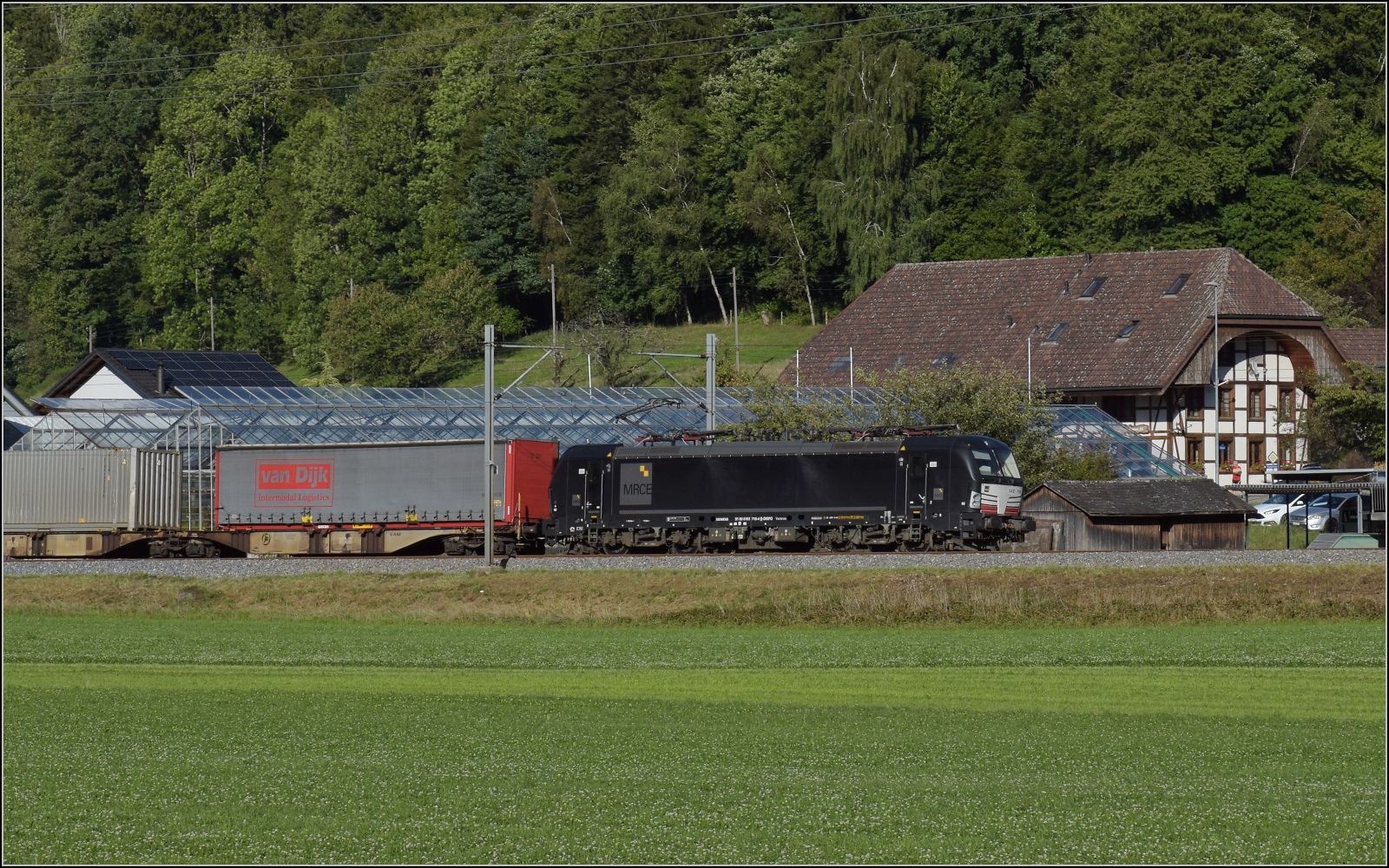Vectron 193 718 der MRCE in Hermiswil. September 2022.