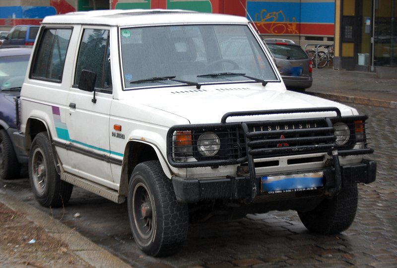 Ganz Interessant Der Gelandewagen Mitsubishi Pajero L040 1 Generation Produktionszeitraum 19 1990 Der Sieht Wenigstens Auch Noch Wie Ein Karow900 Startbilder De