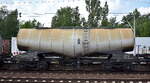 Drehgestell-Knickkesselwagen vom französischen Einsteller ATIR-RAIL mit niederländischer Registrierung mit der Nr. 33 TEN 84 NL-ATRR 7840 093-4 Zacns für den Transport von Kreideschlamm (kein Gefahrgut) am 27.08.25 Höhe Bahnhof Sc ...