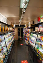 Einkaufen im Zug....