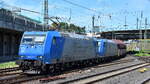 Verkehrsbetriebe Peine-Salzgitter GmbH, Salzgitter [D] mit der Doppeltraktion geleaster ATLU Loks  185 511-3/5619  [NVR-Numm ber: 91 80 6185 511-3 D-ATLU] +  185 514-7/5612  [NVR-Nummer: 91 80 6185 514-7 D-ATLU] und einem Ganzzug Selbstentladewagen verlassen den Hamburger Hafen am 23.06.26 H�he Bahnhof Hamburg-Harburg.