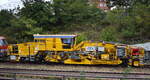 Plasser BallastMaster 410 ist eine neue Hochleistungsmaschine von Plasser & Theurer f�r das wirtschaftliche und ressourcenschonende Schottermanagement im Gleis- und Weichenbau. Hier wird sie von DB Cargo '249 012' zum Messegel�nde Berlin S�d zur Pr�s ...