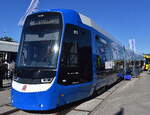 Die Rostocker Stra�enbahn AG (RSAG) setzt seit Dezember 2025 die neue Niederflur-Stra�enbahnen des Typs TINA vom Schweizer Hersteller Stadler im Linienverkehr ein, hier pr�sentiert auf der InnoTrans 2026 Berlin, 23.09.26