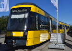 Die Stuttgarter Stra�enbahnen AG (SSB) und Stadler pr�sentieren an der InnoTrans 2026 die erste Stadtbahn der neuen Generation. Exakt auf die Anforderungen der Stadt Stuttgart entwickelt, vereinen die Fahrzeuge Leistungsf�higkeit, Barrierefreiheit sowie modernes Design und bringen f�r Fahrg�ste noch mehr Fahrkomfort, 23.09.26