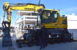Ein LIEBHERR RE 22 Mobilbagger (Zweiwegefahrzeug) pr�sentiert auf der InnoTrans Berlin 2026, 23.09.26
