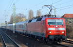 120 146-6 mit einer IC-Wagengarnitur Richtung Berlin-Grunewald am 13.02.17 Berlin-Jungfernheide.