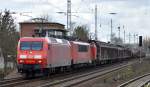 145 004-8 mit 155 099-5 + 298 321-1 und Gemischtem Güterzug am 13.04.15 Berlin-Karow.