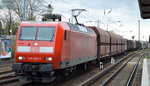 145 030-3 mit gemischtem Güterzug am 07.04.16 Berlin-Hirschgarten.