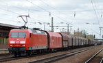 BR 145/493282/145-013-9-mit-einem-gemischten-gueterzug 145 013-9 mit einem gemischten Güterzug am 20.04.16 Bf. Flughafen Berlin-Schönefeld.