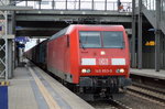 145 053-5 mit einem Güterzug für Coil-Transporte am 13.10.16 Berlin-Hohenschönhausen.