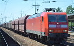 145 030-3 mit gemischtem Güterzug am 23.06.16 Bf. Flughafen Berlin-Schönefeld.