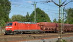 145 034-5 mit Schüttgutwagenzug am 19.06.17 Vorbeifahrt Hamburg-Harburg.