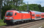 RE5 nach Rostock Hbf. mit 182 012 am 14.07.17 Mühlenbeck bei Berlin.