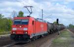 185 286-2 mit Kesselwagenzug Richtung Berlin-Spandau am 15.04.14 Durchfahrt im Bhf.