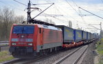 189 012-8 mit KLV-Zug (LKW-WALTER) am 07.04.16 Berlin-Hohenschönhausen.