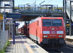 189 058-1 mit PKW-Transportzug am 08.06.16 Berlin-Hohenschönhausen.