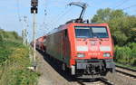 189 012-8 mit Containerzug am 19.09.17 Berlin-Hohenschönhausen.
