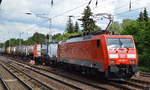 189 059-9 mit Containerzug am 26.06.17 Berlin-Hirschgarten.