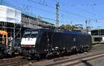 DB Cargo AG, Mainz [D] mit ihrer  189 094-6  [NVR-Nummer: 91 80 6189 094-6 D-DB] am 27.08.26 H�he Bahnhof Hamburg-Harburg.