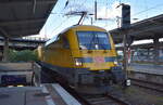 DB InfraGO AG, Frankfurt (M) mit ihrer  182 536  (NVR:  91 80 6182 536-3 D-DBMP ) +  182 535  (NVR:  91 80 6182 535-5 D-DBMP ) als Doppeltraktion mit einem Messzug am 29.09.25 im Bahnhof Berlin Lichtenberg.