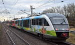 DB Regio AG, Fahrzeugnutzer: Regio Nordost mit  642 046  (NVR:  95 80 0642 046-6 D-DB... ) +  642 541  (NVR:  95 80 0642 541-6 D-DB... ) auf Dienstfahrt Richtung Norden am 19.12.25 Durchfahrt Bahnhof Berlin-Hohenschönhausen.