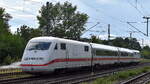 Die DB Systemtechnik GmbH, Minden mit ihrem ICExperimental  410 101-0.....  (NVR:  93 80 5410 101-0 D-DB...... ) auf Testfahrt am 01.08.25 Höhe Bahnhof Niederndodeleben.