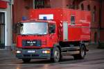 MAN LE 18.280 Wechselader mit Abrollcontainer ATEMSCHUTZ der Berliner Feuerwehr, 07.01.14 Berlin-Pankow.