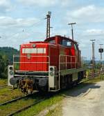 Die 294 743-0 (V90 remotorisiert), ex DB 290 243-5, der der DB Schenker Rail am 10.07.2013, bei der Arbeit am Ablaufberg in Kreuztal.