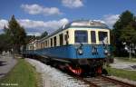 Ein weiterer schmucker Esslinger, der Regentalbahn VT 07, f�hrt hier ganz in meiner N�he auf der   Wanderbahn  , eine touristische saisonell betriebene Bahn von Gotteszell nach Viechtach im