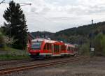 Nachschu�: 640 018 und  640 006 (zwei gekuppelte LINT 27) der 3-L�nder-Bahn als RB 95 (Au/Sieg - Siegen), f�hrt am 30.04.2012 vom Haltepunkt Brachbach, der jedoch schon auf der Gemarkung Mudersbach