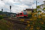 640 004 (LINT 27) der 3-L�nder-Bahn als RB 93 (Rothaarbahn) nach Bad Berleburg, f�hrt hier am 10.07.2012 von Siegen-Weidenau weiter in Richtung Kreuztal.