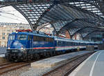  Fr�h morgens im Hbf K�ln....