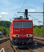 155 008-6 der DB Schenker Rail, ex DR 250 008-0, f�hrt am 22.08.2013 solo durch Betzdorf (Sieg) in Richtung Siegen.