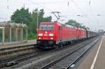 Kohlezug mit 185 367 durchfahrt Celle am ganz verregneten 31 Mai 2012.